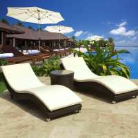 Comfortable cheap plastic rattan beach chaise lounge chair